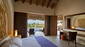  Las Palmas Luxury Villas  Икстапа-Сиуатанехо